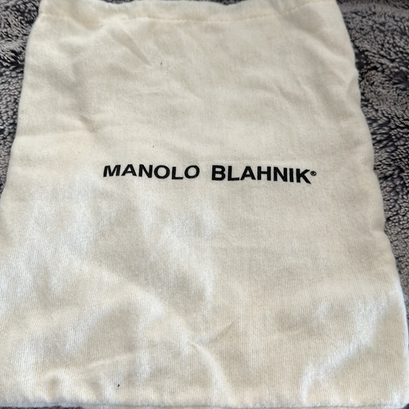 Manolo Blahnik Sedaraby Black Satin Heels 👠 - Picture 5 of 10